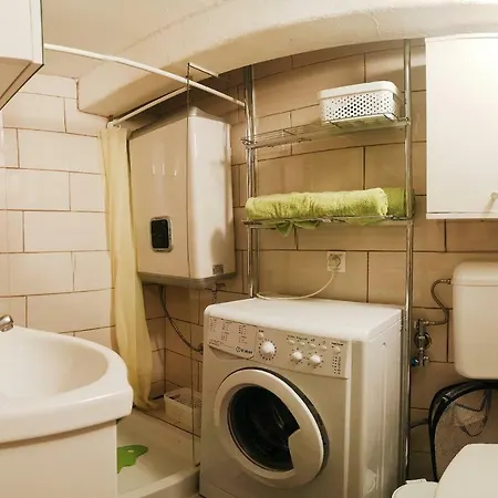 L&m דירה פיראן